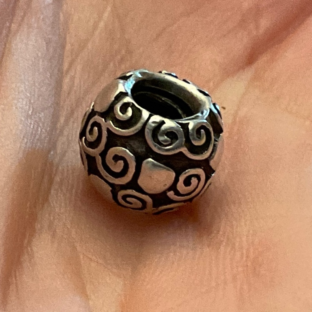 Pandora Swirls & Dots Charm Sterling Silver - Picture 3 of 5